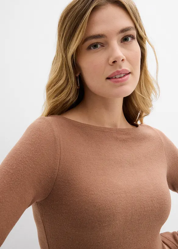 Triko s dlouh&yacute;m ruk&aacute;vem, z měkk&eacute; visk&oacute;zov&eacute; směsi, bonprix