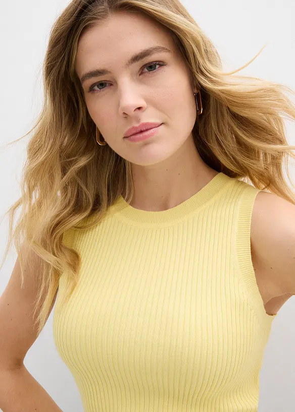 Pleten&yacute; top s visk&oacute;zou, bonprix