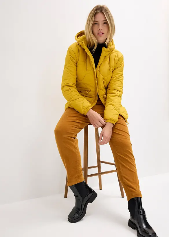 Pro&scaron;&iacute;van&aacute; bunda, bonprix