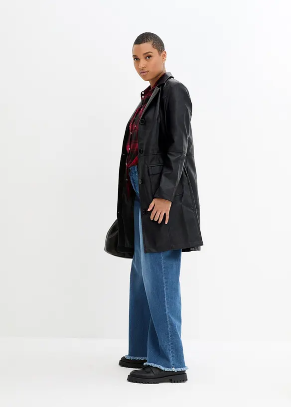 Lehk&yacute; kab&aacute;t z uměl&eacute; kůže s l&iacute;mcem s klopou, vypasovan&yacute;, bonprix