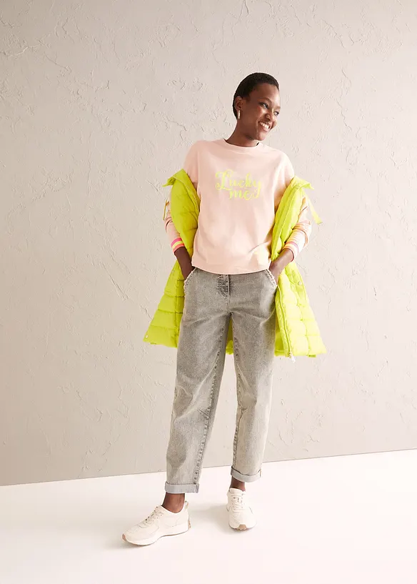 Dž&iacute;ny se sepr&aacute;n&iacute;m ve vzhledu Vintage, bonprix