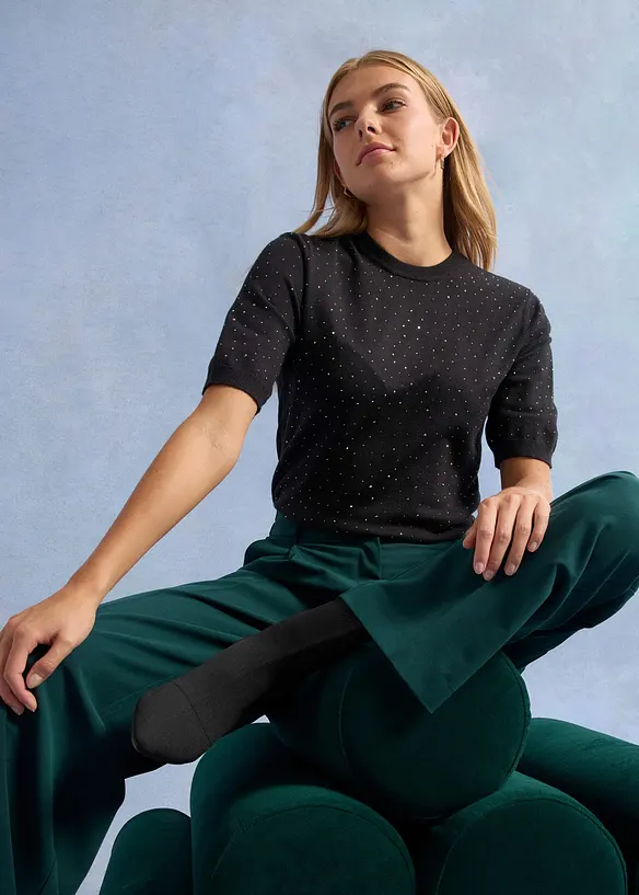 Svetr z jemn&eacute; pleteniny, se třpytiv&yacute;mi kam&iacute;nky, polovičn&iacute; ruk&aacute;v, bonprix