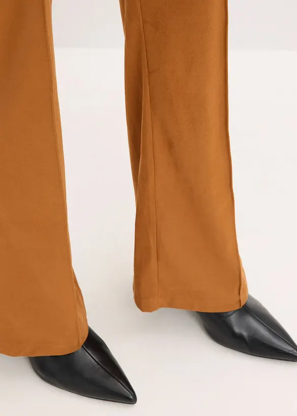 Roz&scaron;&iacute;řen&eacute; kalhoty z uměl&eacute; semi&scaron;ov&eacute; kůže, bonprix