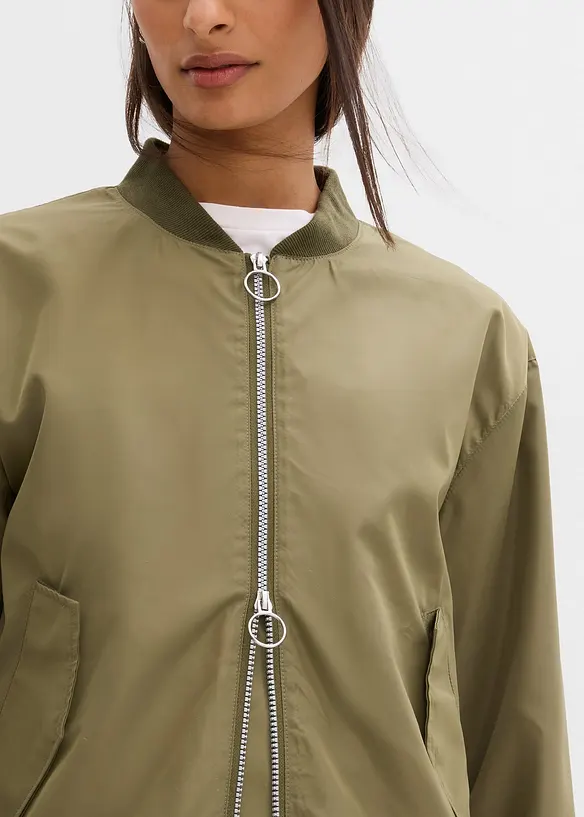 &Scaron;irok&aacute; leteck&aacute; bunda s pod&scaron;&iacute;vkou s leopard&iacute;m vzorem, bonprix