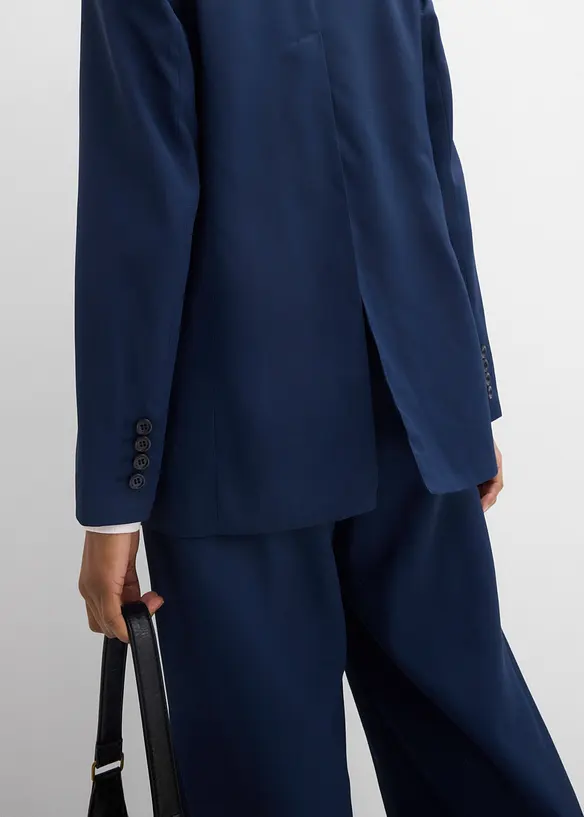 Blejzr s dlouh&yacute;m rozparkem vzadu, bonprix