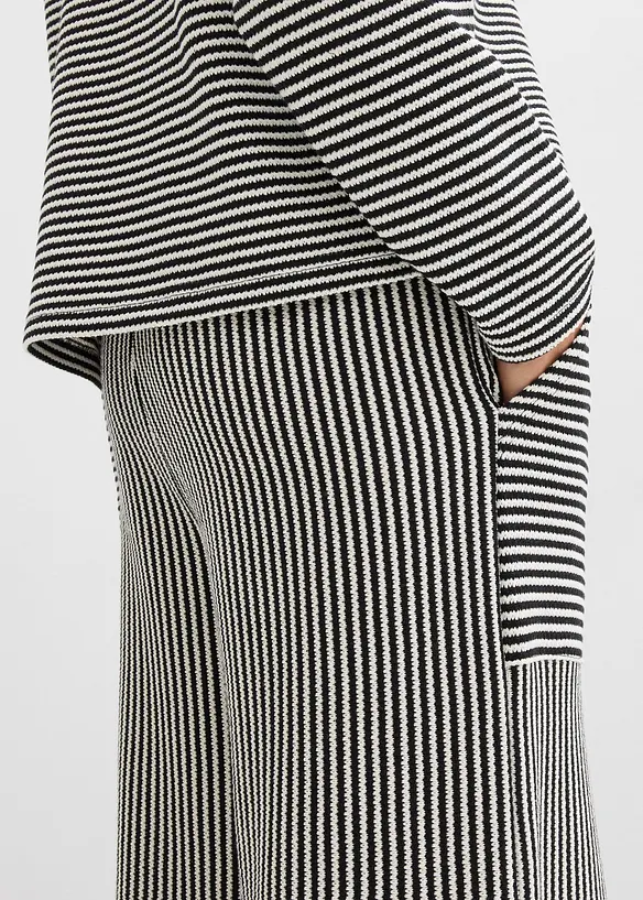 Žerzejov&yacute; svetr, bonprix