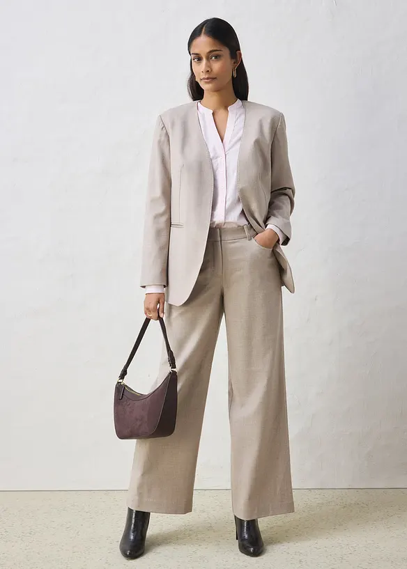 Blejzr bez l&iacute;mce, z měkk&eacute; vlněn&eacute; směsi, bonprix