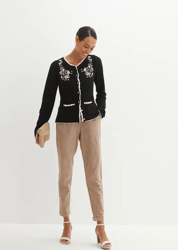 Kr&aacute;sn&yacute; krojov&yacute; kab&aacute;tek s v&yacute;&scaron;ivkou, bonprix