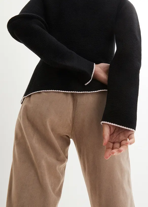 Kr&aacute;sn&yacute; krojov&yacute; kab&aacute;tek s v&yacute;&scaron;ivkou, bonprix