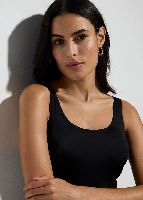 Jednod&iacute;ln&eacute; plavky s vysok&yacute;m v&yacute;střihem na z&aacute;dech, bonprix