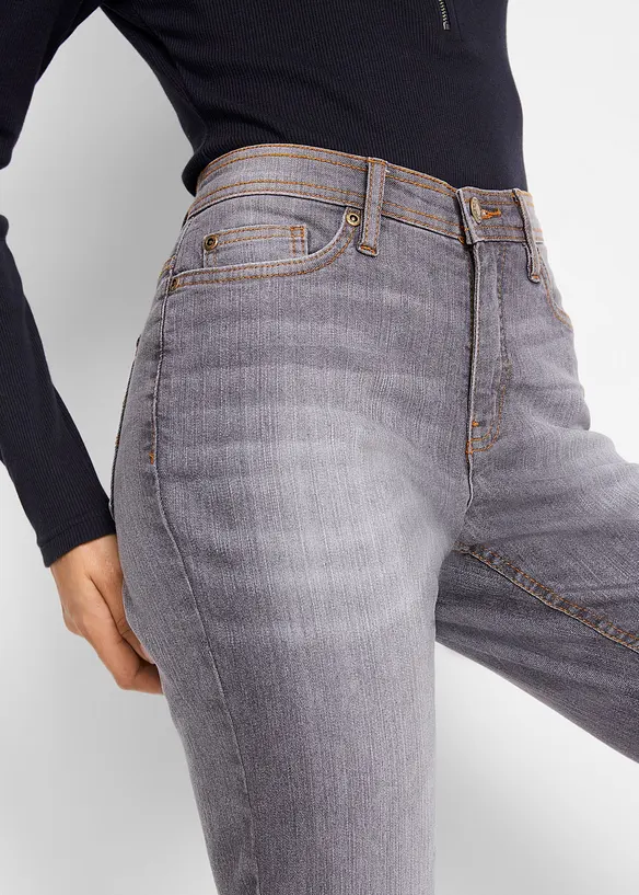 Komfortn&iacute; strečov&eacute; dž&iacute;ny, Mom střih, Mid Waist, bonprix